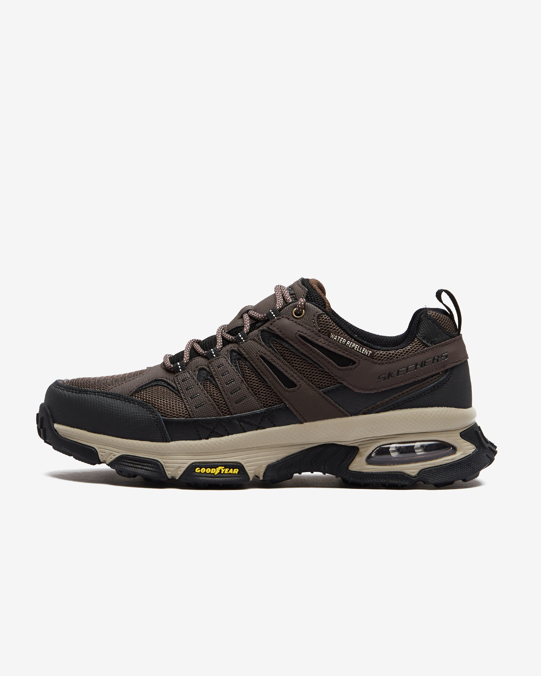 black cross trainers